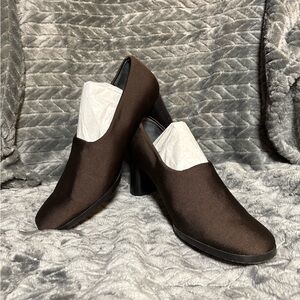 Robert Clergerie Womens Dark Brown Fabric Round Toe Heeled Shoes Size 8.5